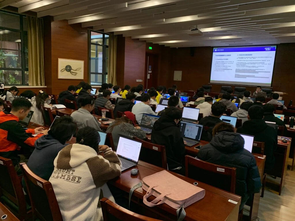 11月16日如意玲珑走进天津中德大学，首场高校技术沙龙圆满结束！ — 原文配图